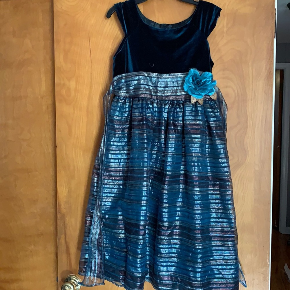 Girls size 14 dress. Dark green/teal color.